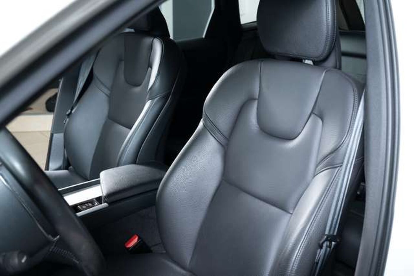 Volvo  T6 AWD Inscription Recharge Plug-In Hybrid Leder