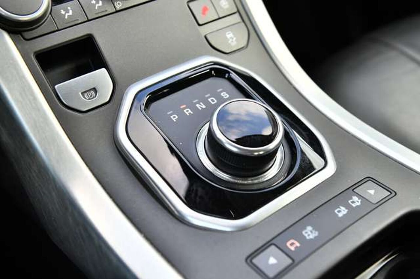 Land Rover  TD4 SE AWD Navi Leder Head-up Klimaautomatik